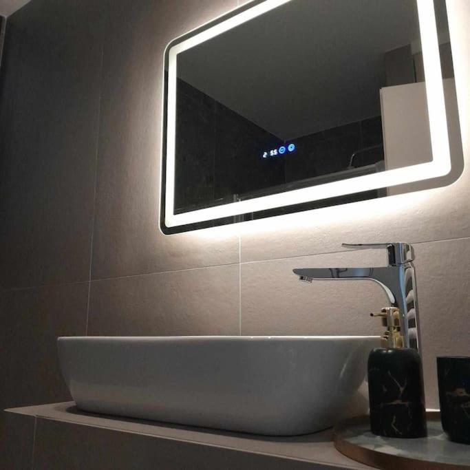 Helios Cozyhome Thessaloníki Luaran gambar